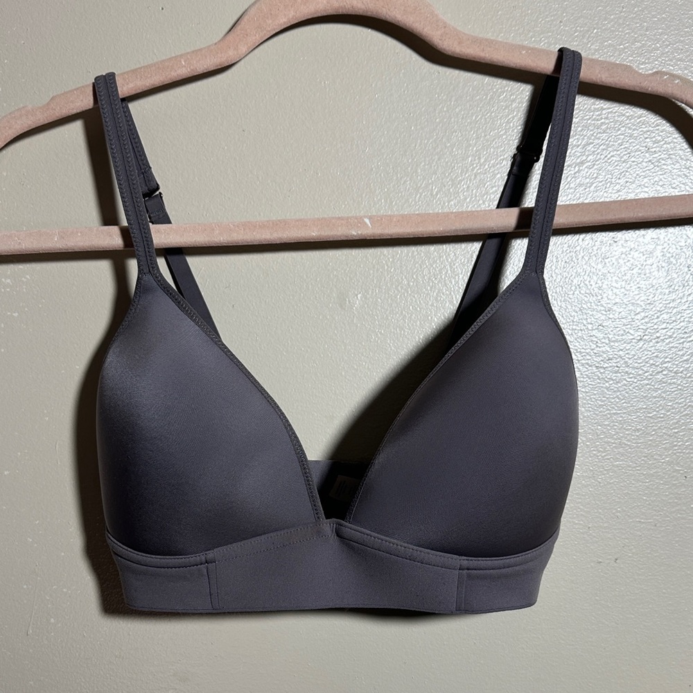Aerie Gray Full‎ Coverage Wireless Bra | 32C